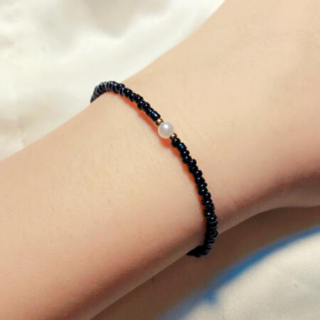Yin Bracelet (Single)